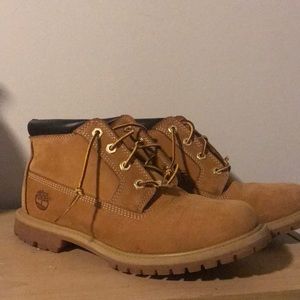 WOMEN'S NELLIE WATERPROOF CHUKKA BOOTS